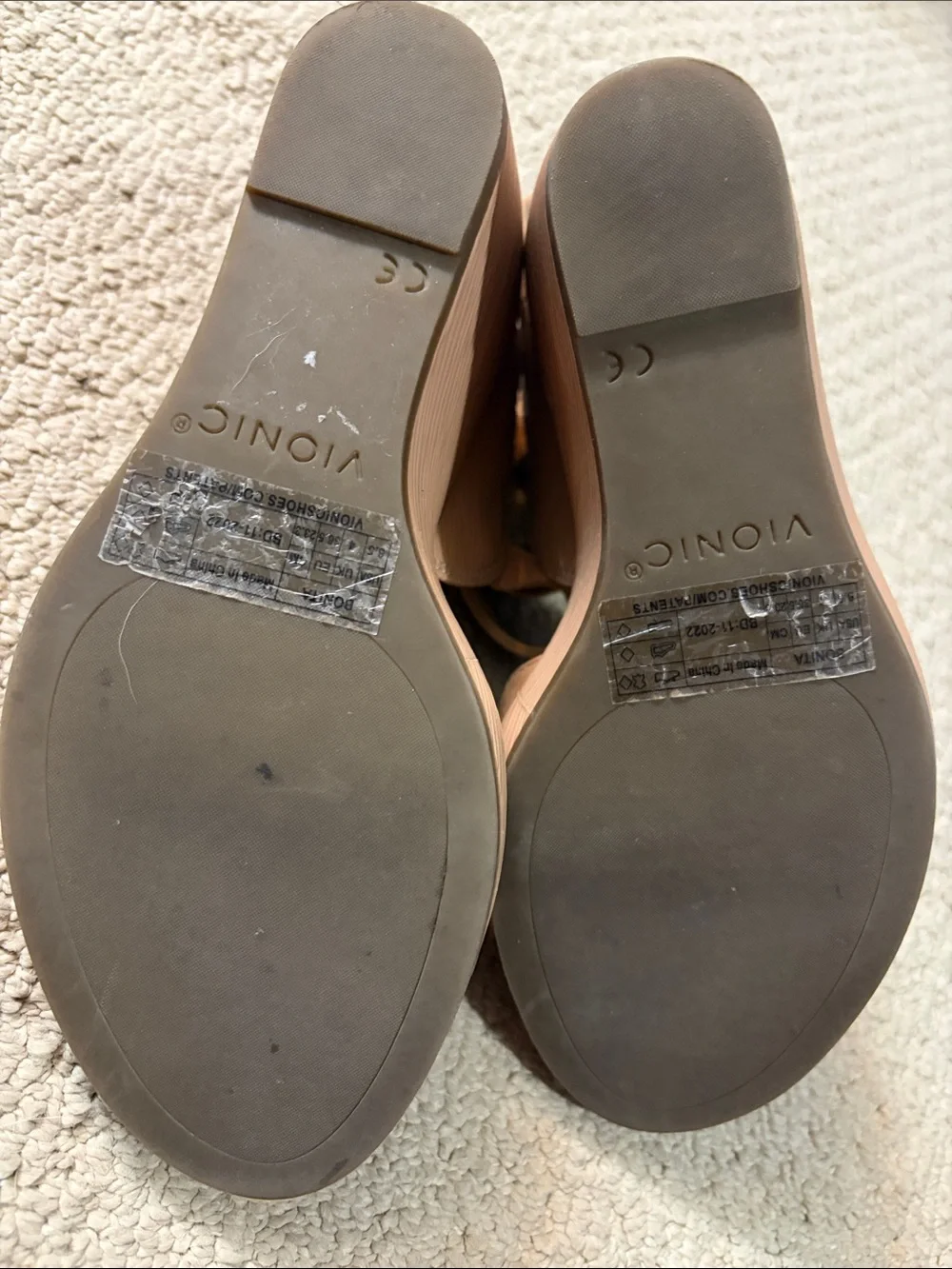 Vionic Nude Tan Suede Wedge Sandals